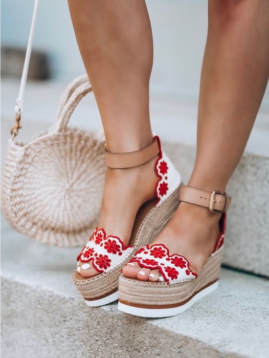 See By Chloe Shoes - See by Chloé Glyn Floral Embroidered Espadrille Platform Sandals US 7 $395